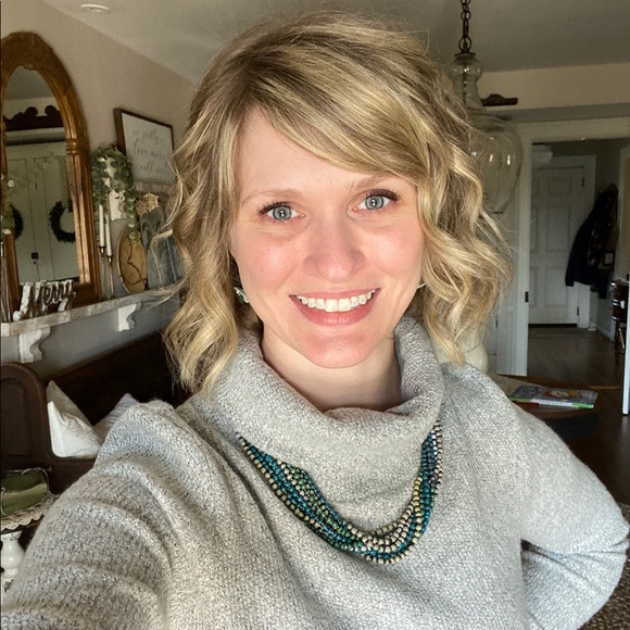 Meet your Posher, Ashley - Picture 1 of 1